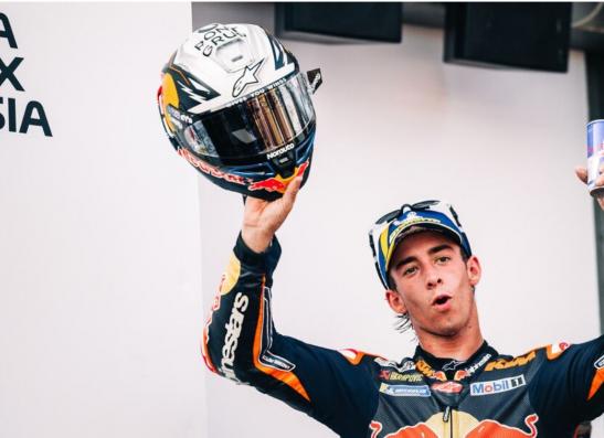 Acosta 2e, Binder 4e et Rueda remporte le championnat du monde Moto3™ 2025 lors du MotoGP™ d'Indonésie