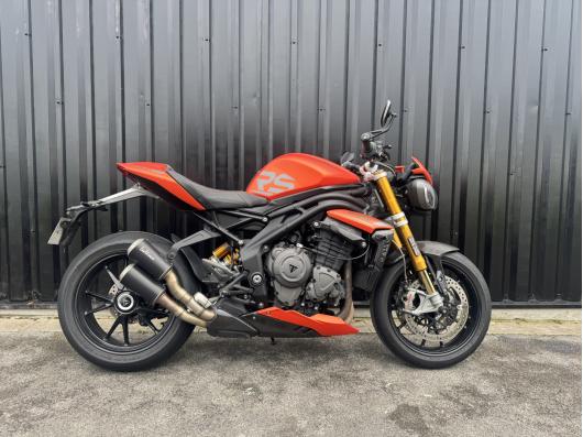 TRIUMPH SPEED TRIPLE 1200 RS